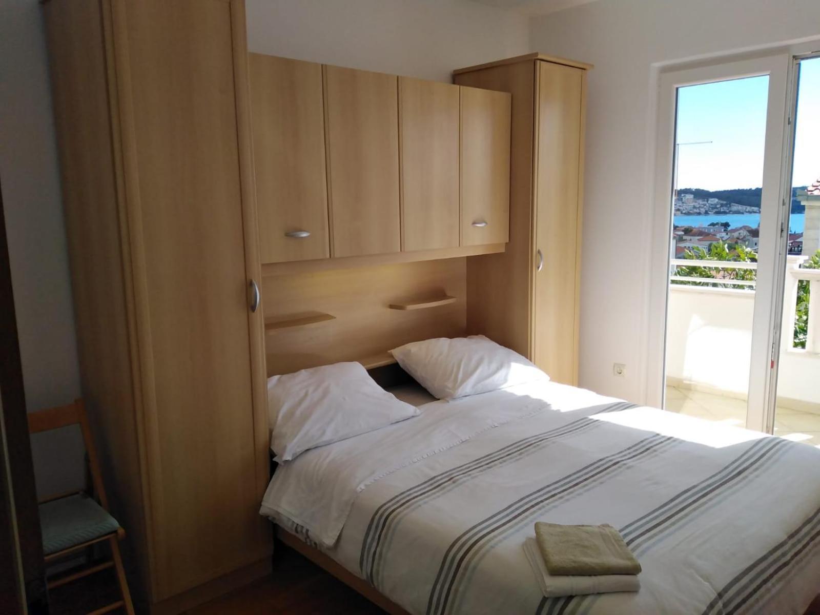 Apartment Mia - Spacious Apartment On 85 M2 With Beautiful Sea View Trogir Kültér fotó