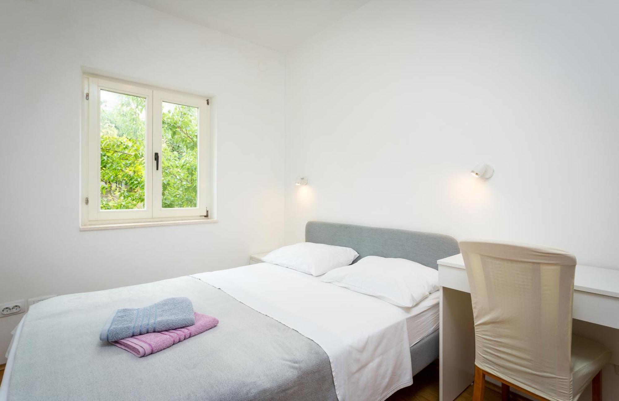 Apartment Mia - Spacious Apartment On 85 M2 With Beautiful Sea View Trogir Kültér fotó
